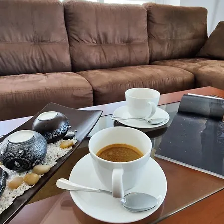 Апартаменти Baupres Luxury *